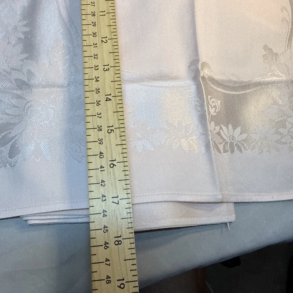Vintage Pale Pink Damask Dinner Napkins Set of 8 Woven Floral Jacquard 1950s MCM